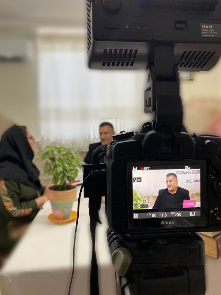 مصاحبه با دکتر جواد طلسچی یکتا، بنیانگذار رسانه تاب‌آوری ایران: “پس از طوفان، دیگر همان آدم قبل نخواهیم بود”