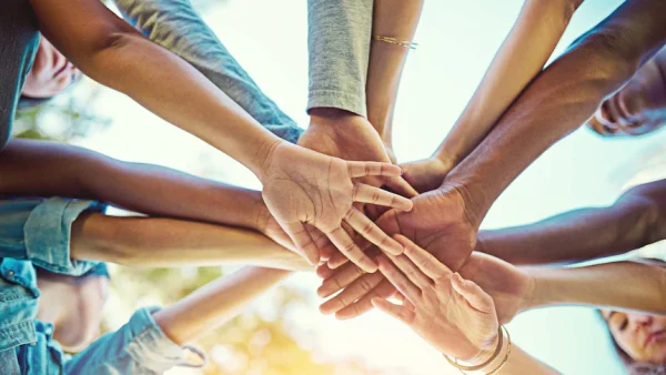 درک جامع خدمات مددکاری اجتماعی و تمایز آن از سایر خدمات اجتماعی