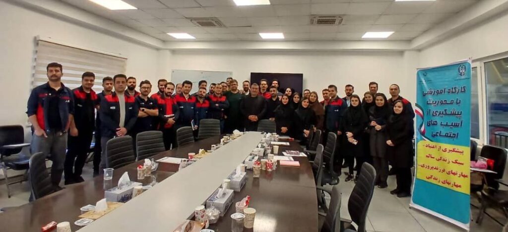 اولویتگذاری کار میدانی نسبت به سامانههای دیجیتال برای مشارکت اجتماعی محله‑محور