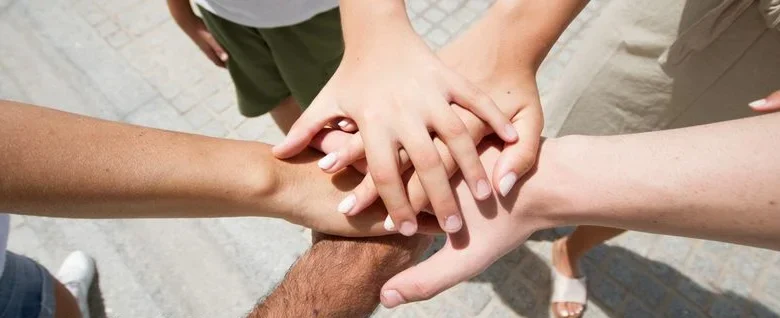 بررسی سطح همبستگی اجتماعی و یاری‌رسانی در بحران‌های اقتصادی-اجتماعی ایران