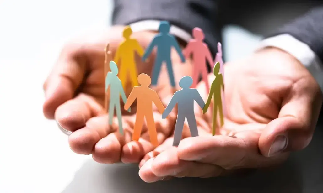 حفظ شأن و کرامت مددکاران اجتماعی و مراکز حمایتی: رویکردی مبتنی بر منشور اخلاقی