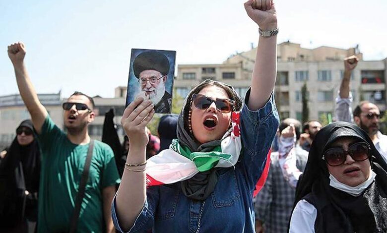 بررسی جامع دیدگاه‌های امام خامنه‌ای در حوزه‌های مختلف و تأثیرات آن بر جامعه ایران